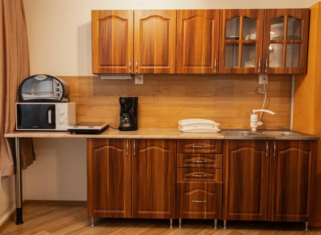케츨리 Basement Atrium Apartman 아파트 외부 사진