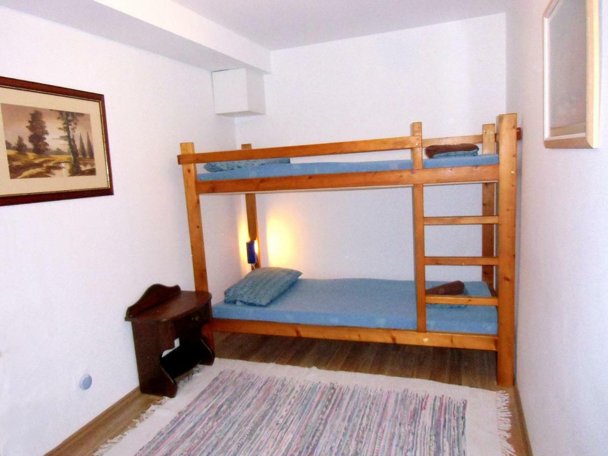 케츨리 Basement Atrium Apartman 아파트 외부 사진